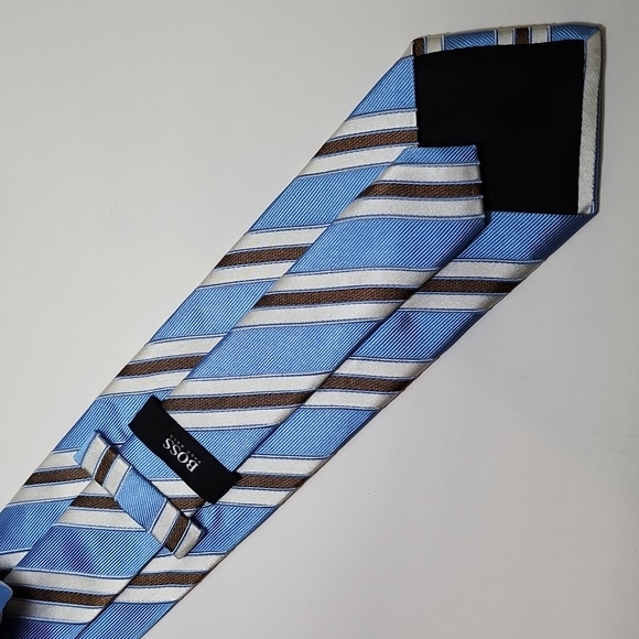 Hugo Boss Silk Tie - Picture 3 of 3